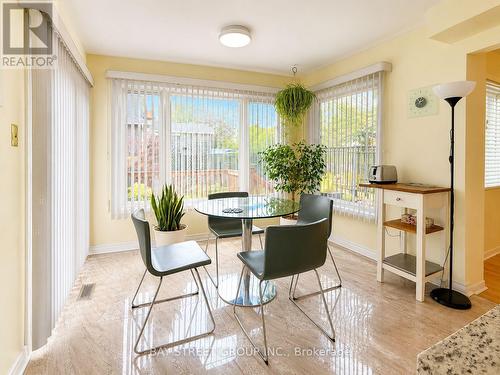 2554 Valencia Road, Mississauga, ON - Indoor Photo Showing Dining Room