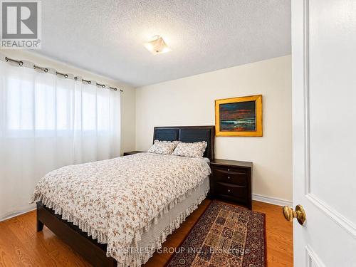 2554 Valencia Road, Mississauga, ON - Indoor Photo Showing Bedroom
