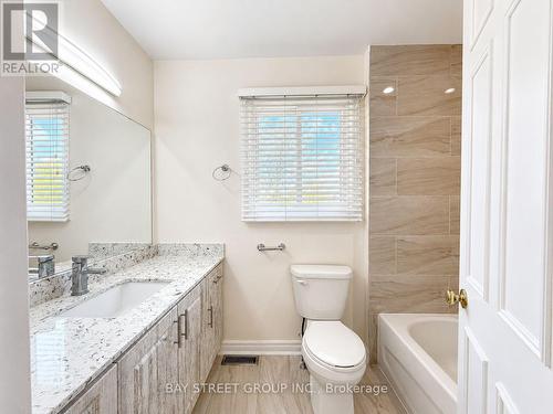2554 Valencia Road, Mississauga, ON - Indoor Photo Showing Bathroom