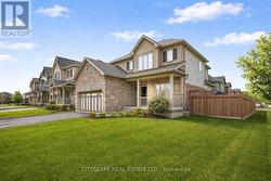 40 BLUE RIBBON WAY Hamilton, ON L0R 1C0