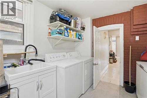 75 Niagara Street, Hamilton, ON - Indoor Photo Showing Laundry Room