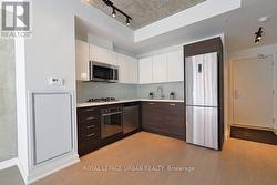 721 - 39 BRANT STREET  Toronto, ON M5V 2L9