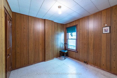 35 Sherman Avenue N, Hamilton, ON - Indoor Photo Showing Other Room