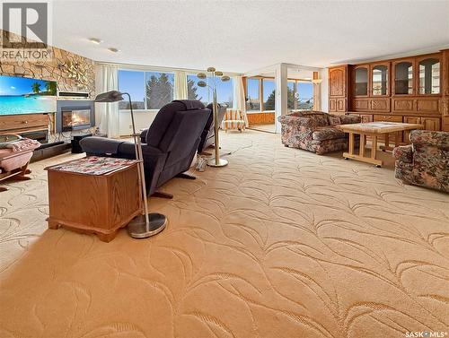 8 275 Alpine Crescent, Swift Current, SK - Indoor