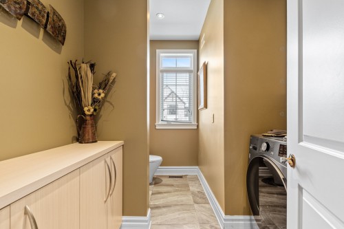 Salle de lavage - 329 Rue Daudelin, Farnham, QC - Indoor