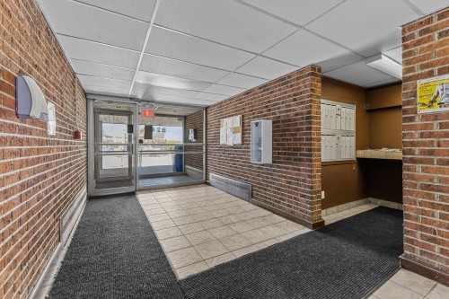 Entrée extérieure - 104-103 Rue Angora, Dollard-Des-Ormeaux, QC -  Photo Showing Other Room