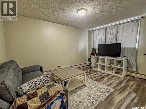 395 6Th Avenue Se, Swift Current, SK - Indoor