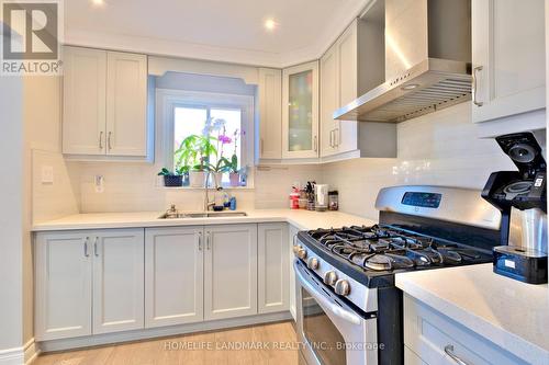 109 Tangmere Crescent, Markham, ON - Indoor Photo Showing Kitchen