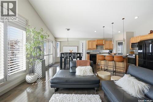 102 802 Heritage Crescent, Saskatoon, SK - Indoor Photo Showing Living Room