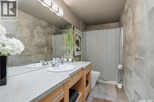102 802 Heritage Crescent, Saskatoon, SK - Indoor Photo Showing Bathroom