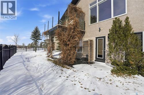 102 802 Heritage Crescent, Saskatoon, SK - Outdoor