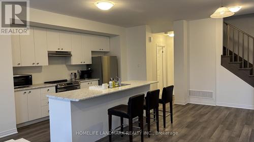 19 Pogie Drive, Welland, ON - Indoor Photo Showing Kitchen