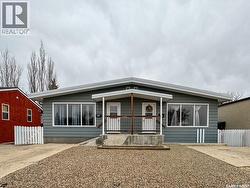 947 & 957 Connaught DRIVE Swift Current, SK S9H 1R9