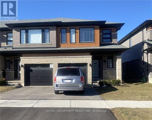 21 JUNE CALLWOOD WAY  Brantford, ON N3T 0V1