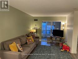 1906 - 155 HILLCREST AVENUE  Mississauga, ON L5B 3Z2