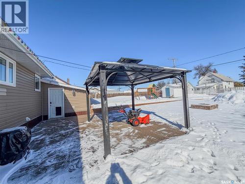 210 Wells Avenue E, Langenburg, SK - Outdoor