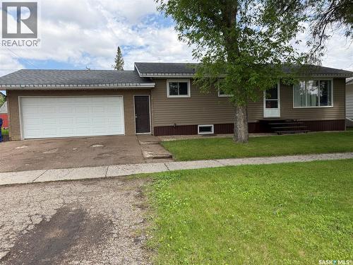 210 Wells Avenue E, Langenburg, SK - Outdoor