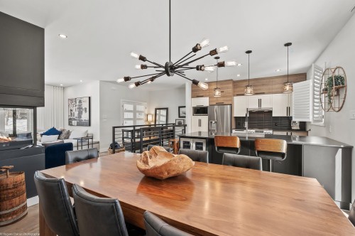 Overall view - 275 Rue Des Grands-Pics, Saint-Colomban, QC - Indoor Photo Showing Dining Room