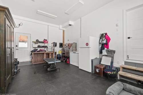 Workshop - 275 Rue Des Grands-Pics, Saint-Colomban, QC - Indoor