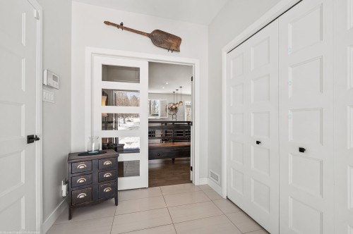 Mud Room - 275 Rue Des Grands-Pics, Saint-Colomban, QC - Indoor Photo Showing Other Room