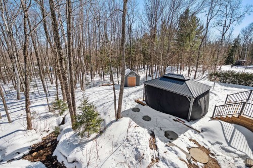 Courtyard - 275 Rue Des Grands-Pics, Saint-Colomban, QC - Outdoor