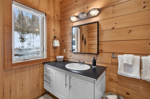 Salle de bains attenante à la CCP - 5 Ch. D'Azur, Val-Des-Lacs, QC 
