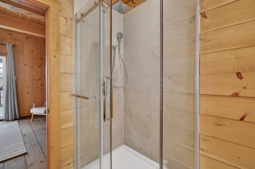 Salle de bains attenante à la CCP - 5 Ch. D'Azur, Val-Des-Lacs, QC 