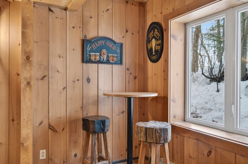 Salle de jeux - 5 Ch. D'Azur, Val-Des-Lacs, QC 