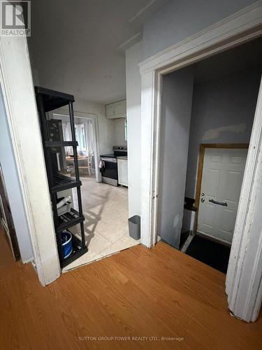 85 Maple Avenue, Barrie, ON - Indoor Photo Showing Other Room