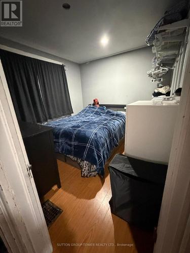 85 Maple Avenue, Barrie, ON - Indoor Photo Showing Bedroom