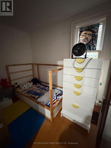 85 Maple Avenue, Barrie, ON - Indoor Photo Showing Bedroom