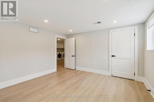 260 Hillside Drive, Mississauga, ON - Indoor Photo Showing Other Room