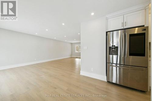 260 Hillside Drive, Mississauga, ON - Indoor