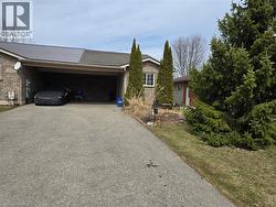 25D GRIFFITHS Drive  Paris, ON N3L 4B7