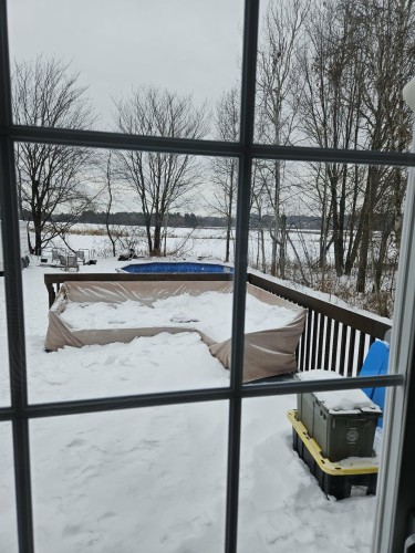 Courtyard - 528 Rue Andrassy, Mascouche, QC - 