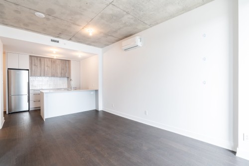 Salon - 506-7227 Boul. Newman, Montréal (Lasalle), QC - Indoor Photo Showing Kitchen