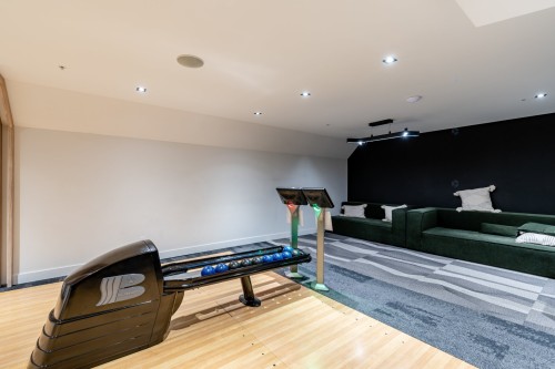 Salle de jeux - 506-7227 Boul. Newman, Montréal (Lasalle), QC - Indoor