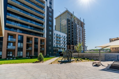 Jardin - 506-7227 Boul. Newman, Montréal (Lasalle), QC - Outdoor With Facade