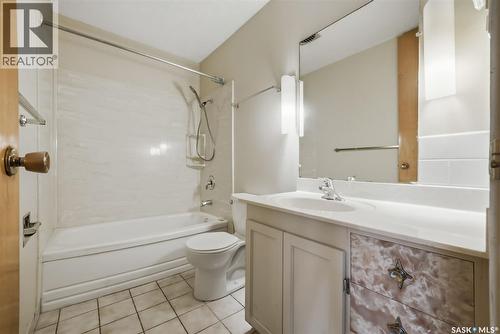 148 Marsh Crescent, Regina, SK - Indoor Photo Showing Bathroom