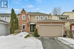 77 TOPLEY CRESCENT W  Ottawa, ON K1G 4M8