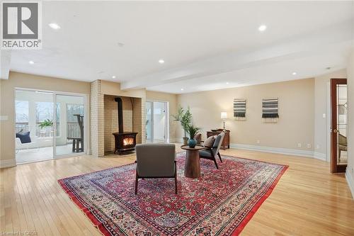 1987 Snake Road, Burlington, ON - Indoor Photo Showing Living Room With Fireplace