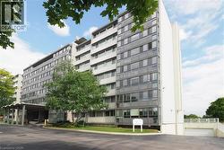 24 MIDLAND Drive Unit# 105  Kitchener, ON N2A 2A8