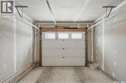 224 105 Lynd Crescent, Saskatoon, SK - Indoor Photo Showing Garage