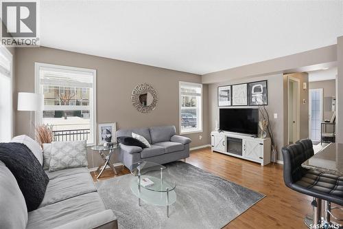 224 105 Lynd Crescent, Saskatoon, SK - Indoor Photo Showing Living Room
