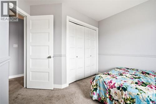 12 5301 Beacon Drive, Regina, SK - Indoor Photo Showing Bedroom