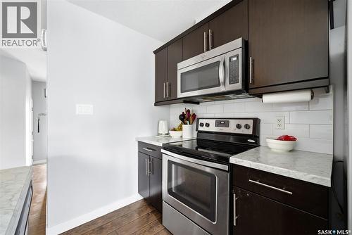 12 5301 Beacon Drive, Regina, SK - Indoor Photo Showing Kitchen With Stainless Steel Kitchen