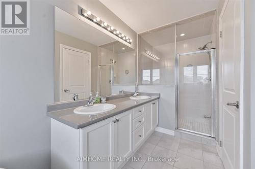 52 Vedette Way, Vaughan, ON - Indoor Photo Showing Bathroom