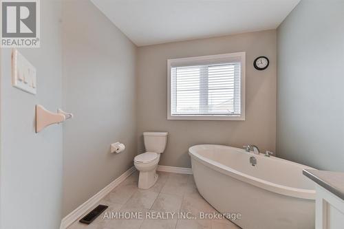 52 Vedette Way, Vaughan, ON - Indoor Photo Showing Bathroom