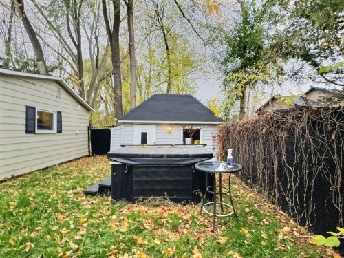 Remise - 45 Boul. Beaconsfield, Beaconsfield, QC - Outdoor