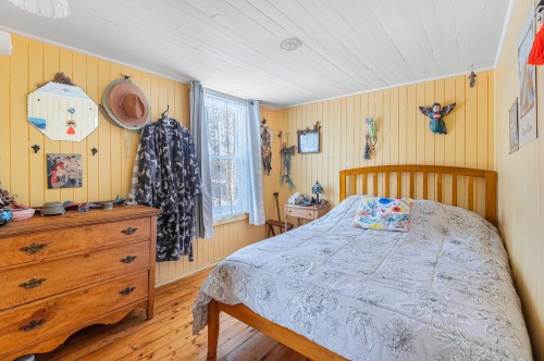 Chambre à coucher - 5 Rue Lapierre, Saint-André-D'Argenteuil, QC - Indoor Photo Showing Bedroom